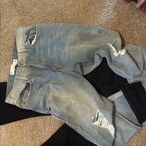 Casual Light Blue Distressed Women's Jeans